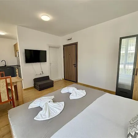 Menada Aphrodite Apartamento