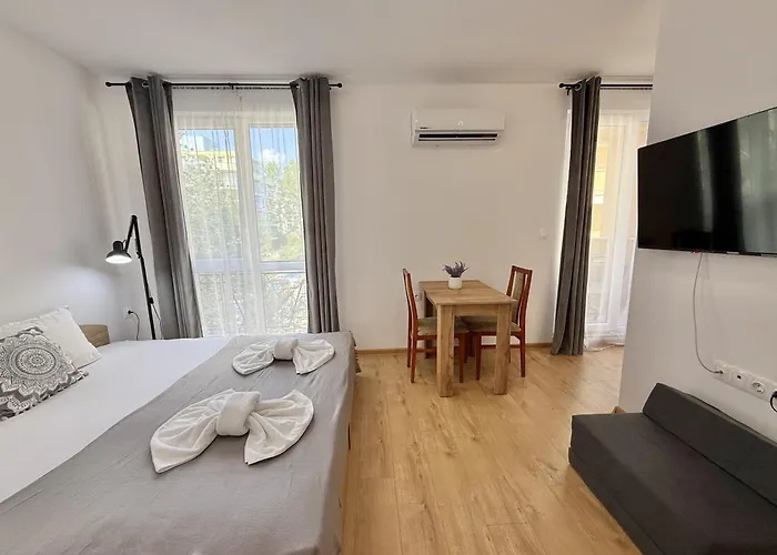 Menada Aphrodite Napospart