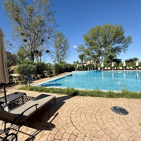 Menada Aphrodite Сонячний Берег